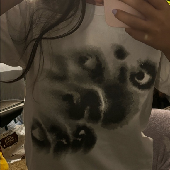 girl in red concert tee - Picture 3 of 4